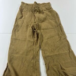 Indigo Rein Women's Tan Cropped Pants